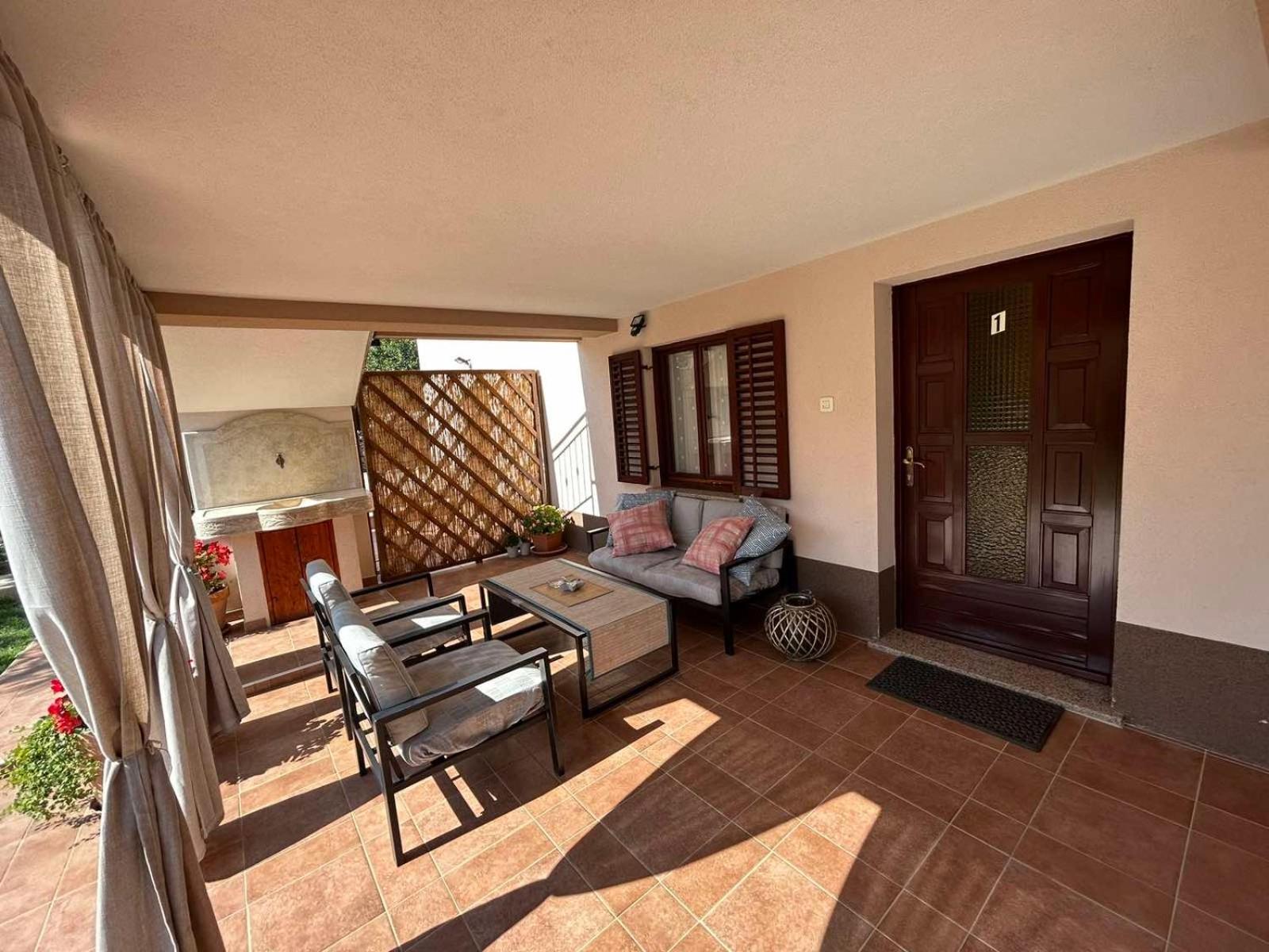 Apartmani Antonija Vozilici Dış mekan fotoğraf